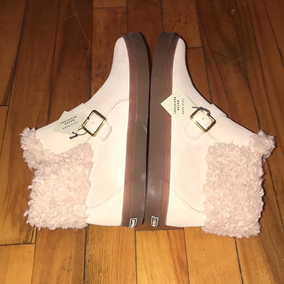 NWT💥 Cole Haan Women's Nantucket Faux Shearling Cozy Ankle Boots Sz. 8.5 - Picture 7 of 7